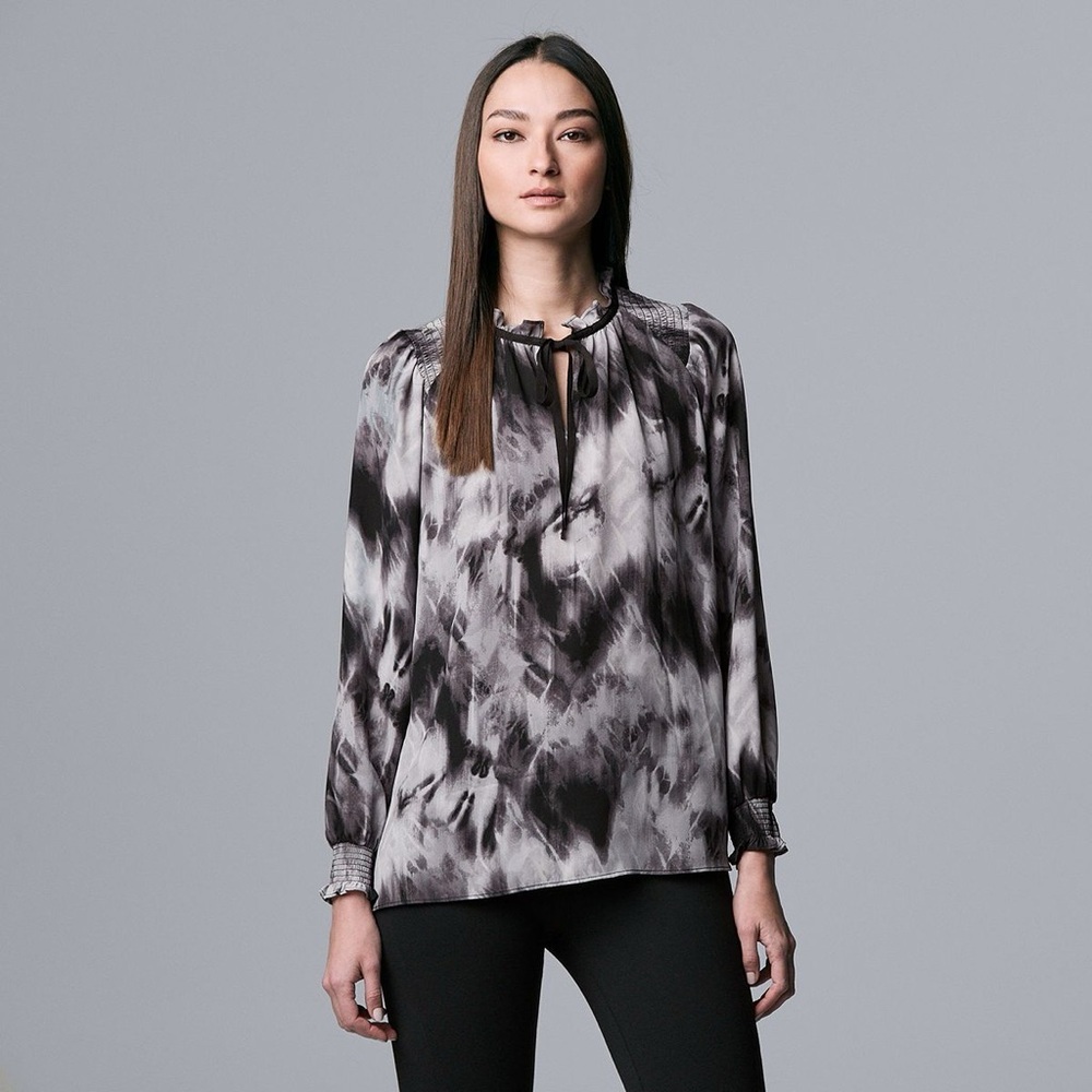 Simply Vera Vera Wang tie neck smocked blouse. Size Medium